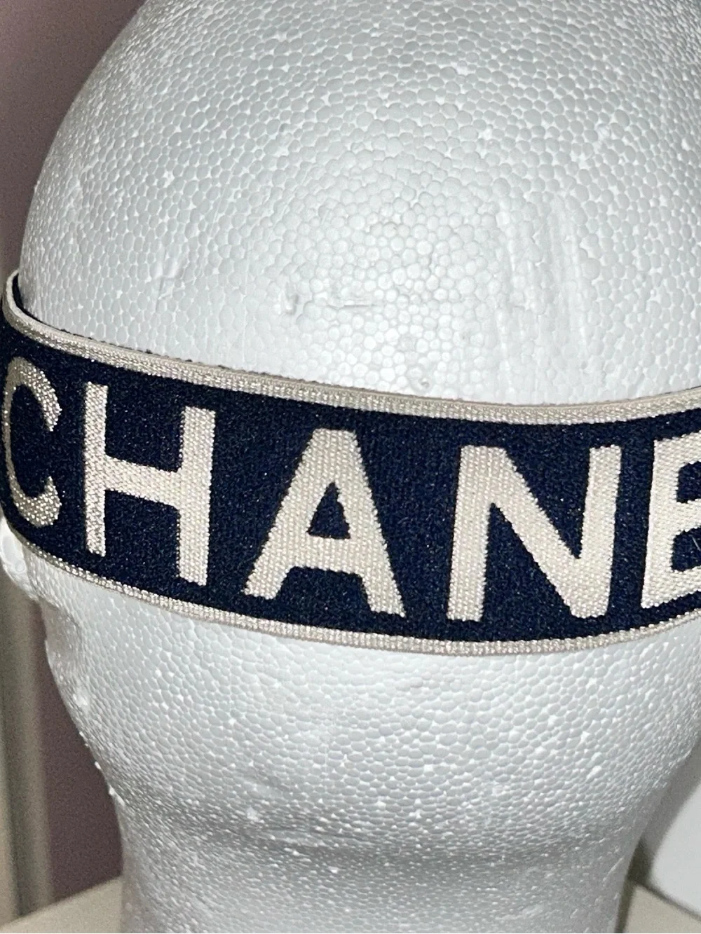 CHANEL Navy and Black Logo Visor - Picture 4 of 7